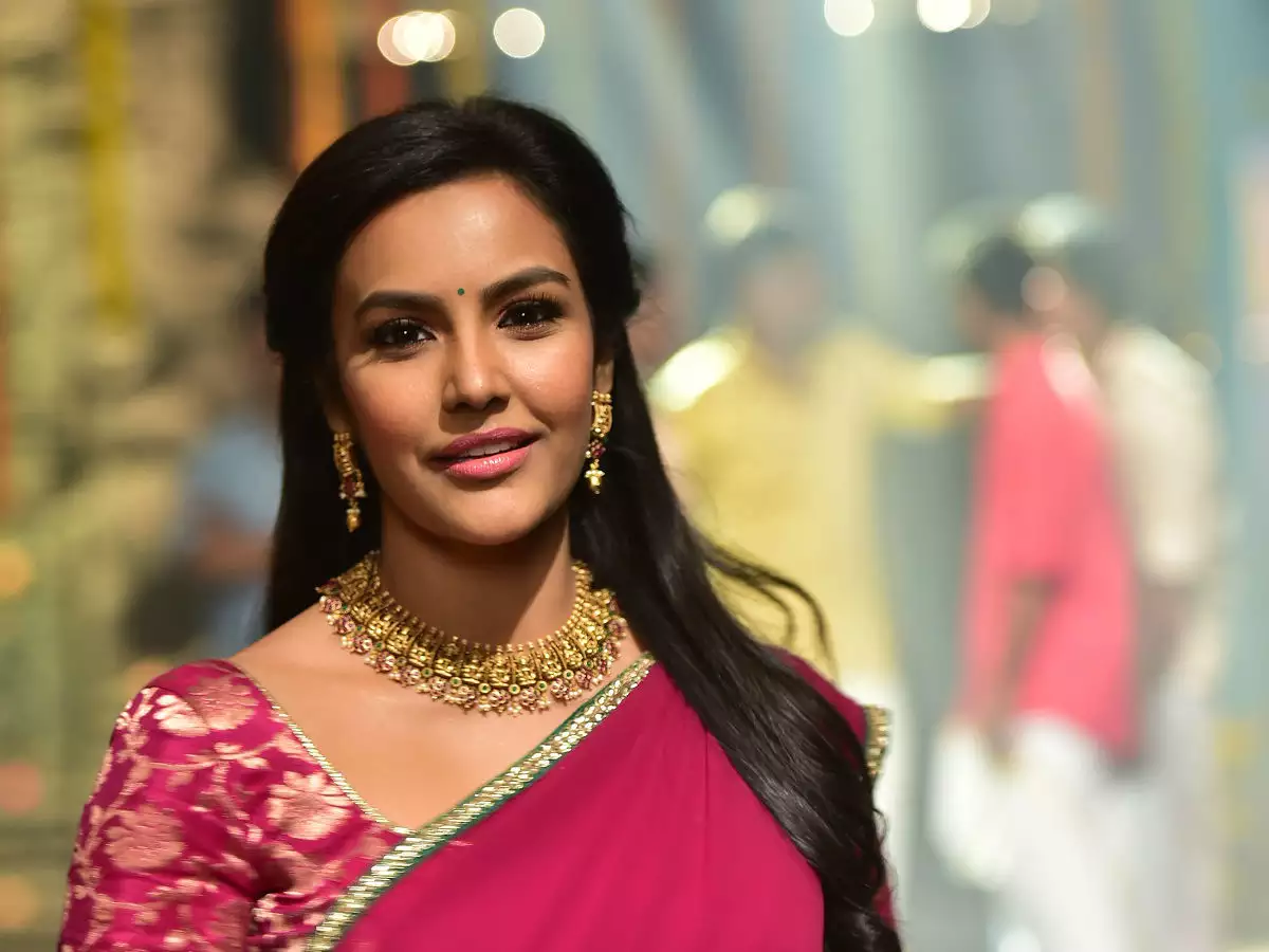 Priya Anand In James (2022) Movie