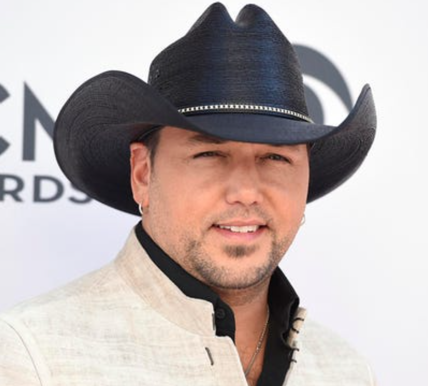 Is Jason Aldean related to Logan Crosby as a cousin brother?