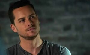 Jesse Lee Soffer, who plays Jay Halstead, is leaving Chicago PD.  Why?  Season 10 Character Appearances Confirmed