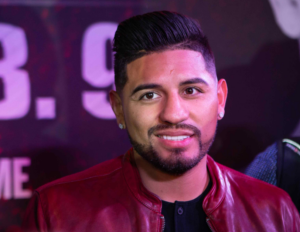 Abner Mares Damaged Right Eye As He Prepares To Come Back From Detached Retina