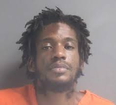 Dejoune Killingbeck Arrested: Video shows Florida man arrested for child neglect after toddlers were seen wandering Walmart parking lot