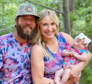 Hazel Lynn Roth’s Net Worth And Age: How Old Is She?  Facts To Know About Jasmine Roth And Husband Brett Roth Son