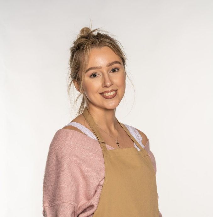 Who Is Rebs On Bake Off? Meet The Master’s Student Trying Her Luck In Baking