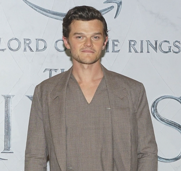 Robert Aramayo Girlfriend – Dating History, Parents and Net Worth