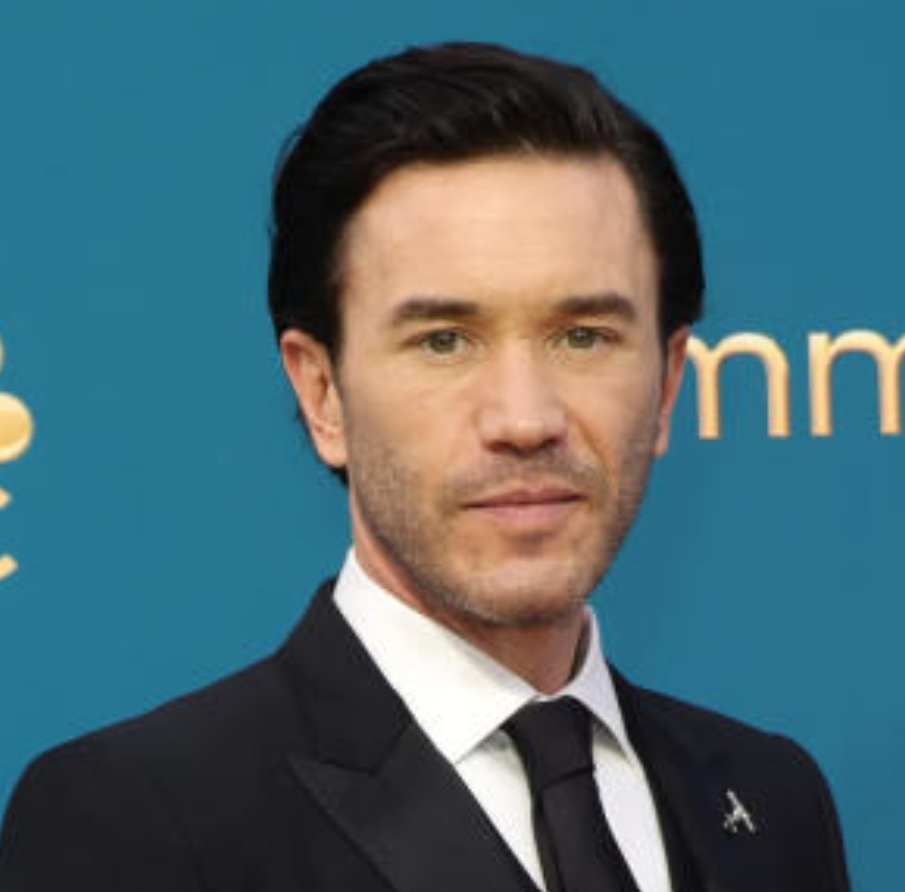 What Happened To Tom Pelphrey’s Net Worth After His Split From Kaley Cuoco?