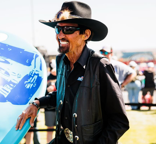 Richard Petty’s Controversial Black Flag at Darlington: A Defining NASCAR Moment