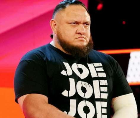 WWE Superstar Meets Their Match in Samoa Joe Cosplayer at Fan Event